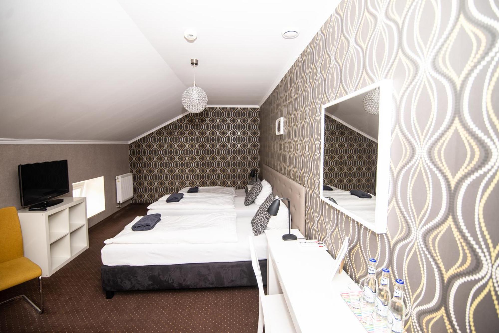 Palac Piorunow & Spa Kwiatkowice Esterno foto