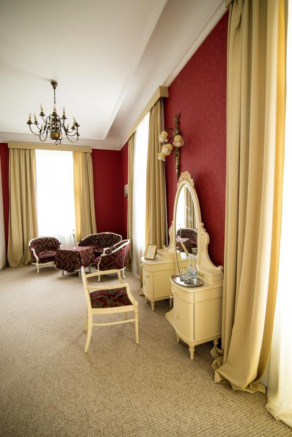 Palac Piorunow & Spa Kwiatkowice Esterno foto